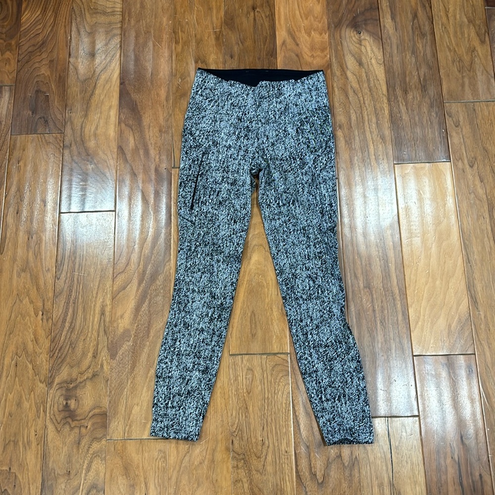 Lululemon Leggings- Chirasu Black/White